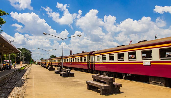 Train on its way from Bangkok to Ayutthaya