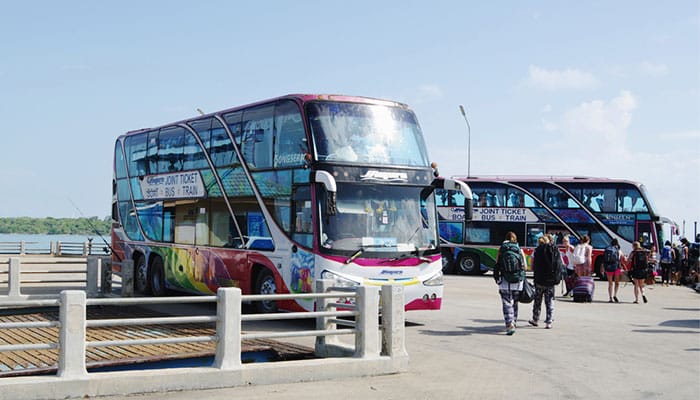 Bus from the train station to Surat Thani