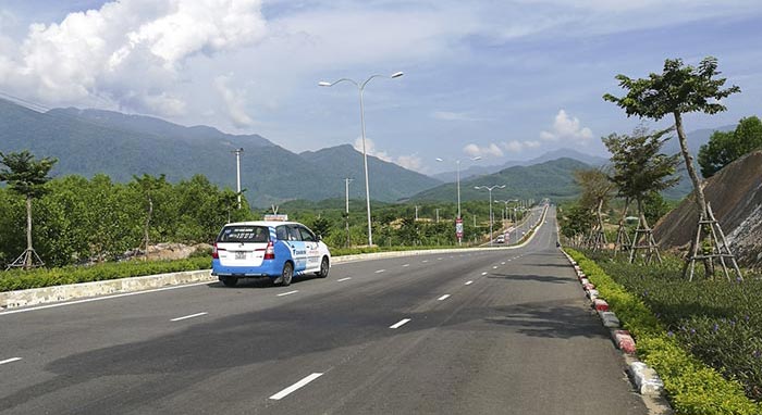 From Hue to Hoi An by taxi