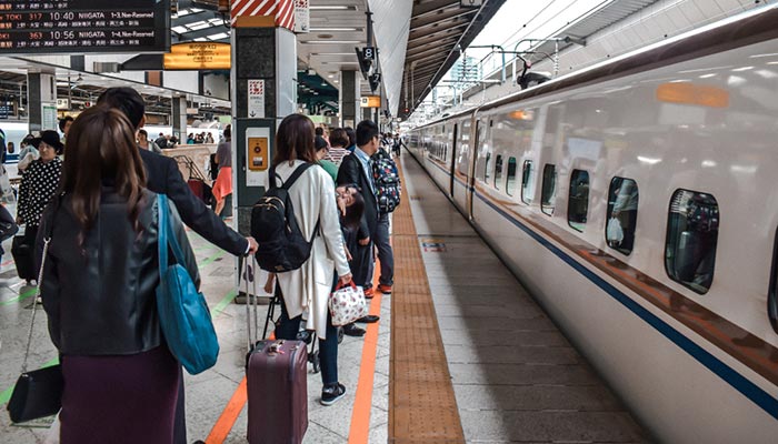 From Nagoya to Tokyo by train